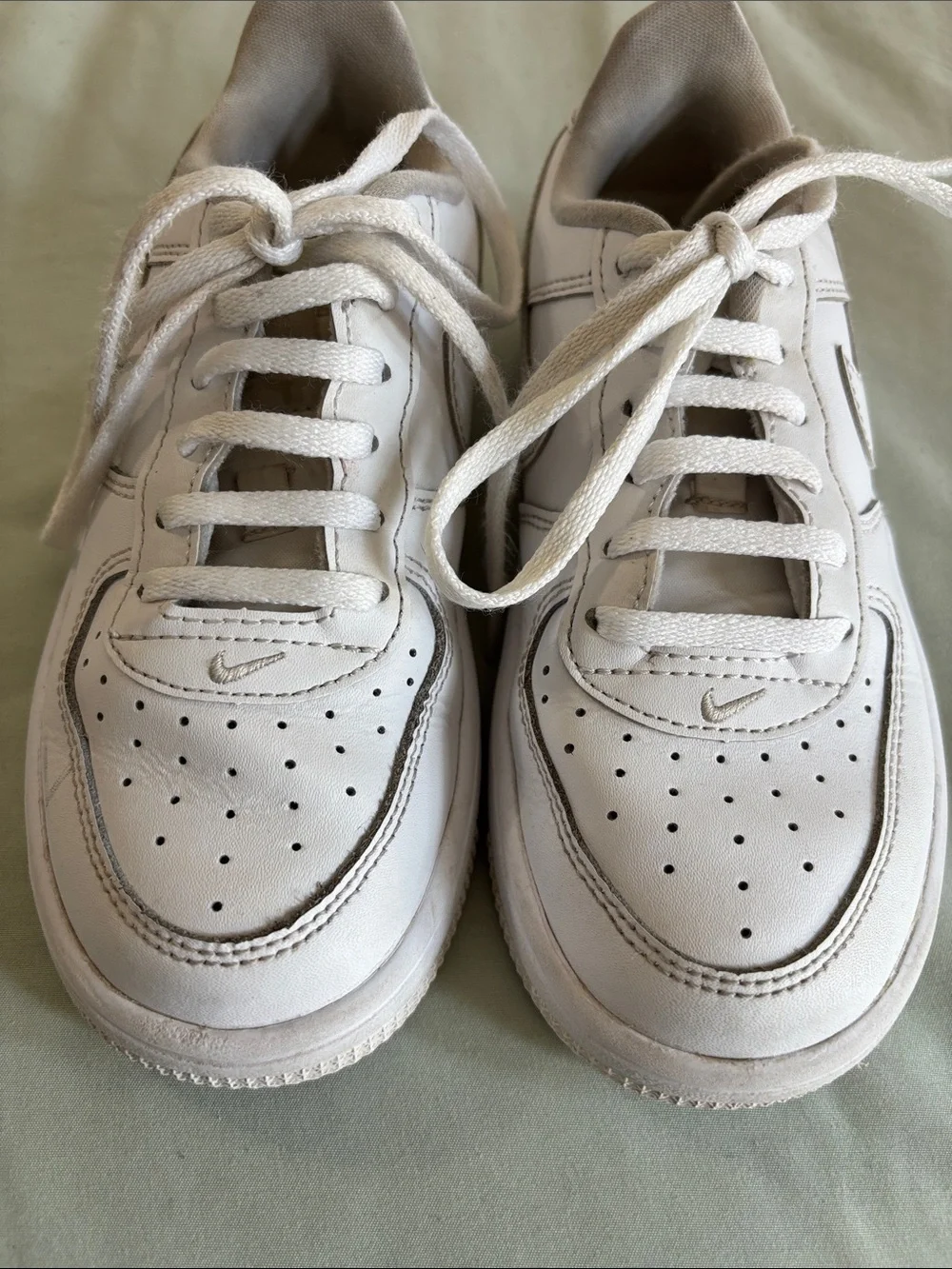 Kids Nike Air Force One White Low-Top Sneakers